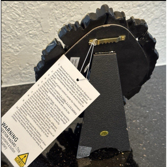 2 Ladies Skeleton Cameo Frames Wall Art Decor 8.5"X6.5" Female Skulls 3D Gothic - Picture 3 of 10